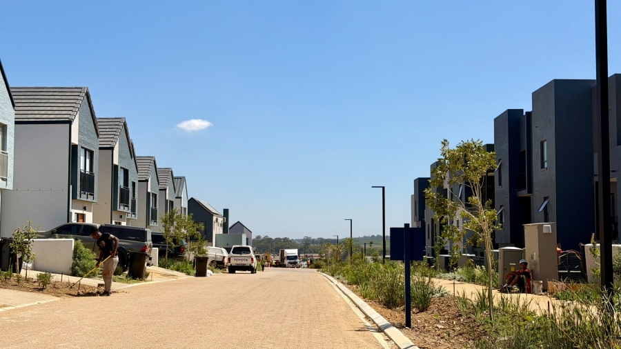 2 Bedroom Property for Sale in Newinbosch Western Cape